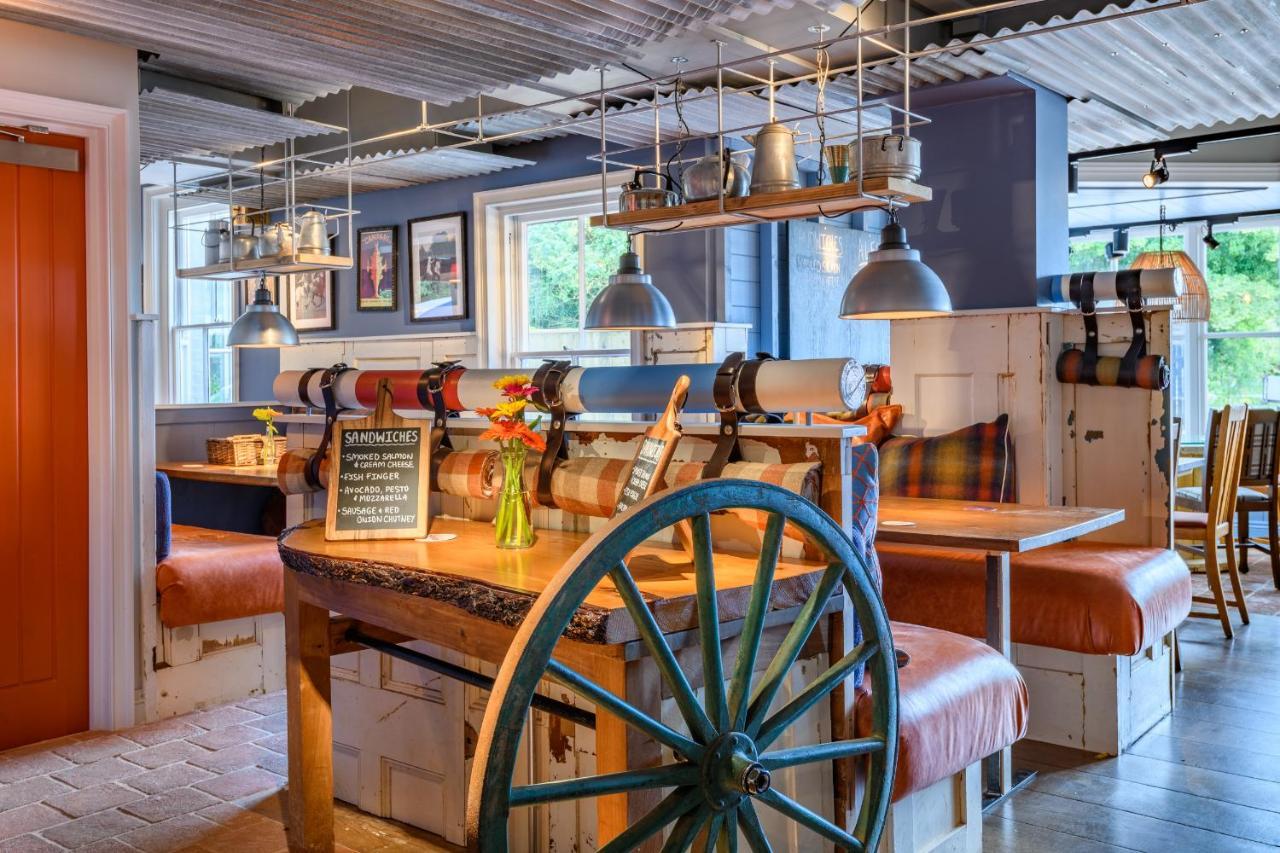 Inn The Running Horse 4*