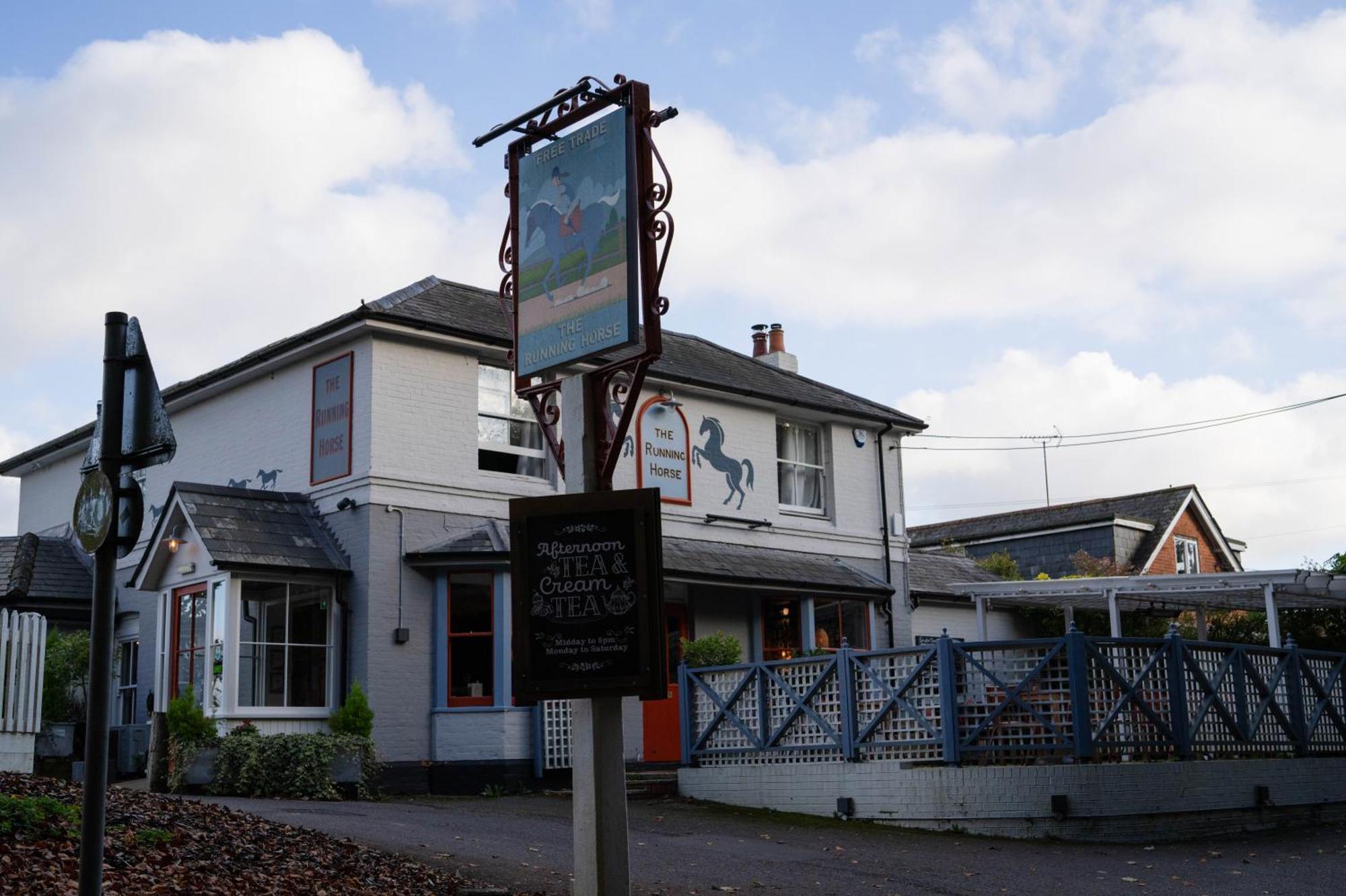 Inn The Running Horse 4*